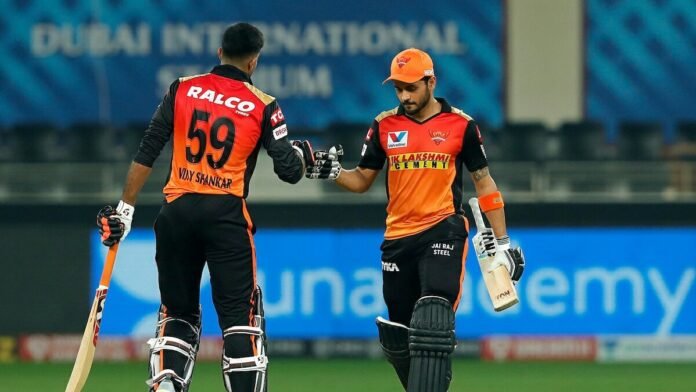 SRH Won by 8 Wickets As Pandey and Shankar Put On A Show